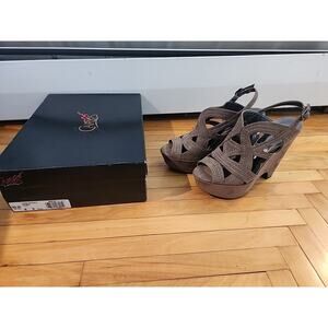 Taupe Faux Suede Platform Wedge Sandals By Carlos Santana Size 8M